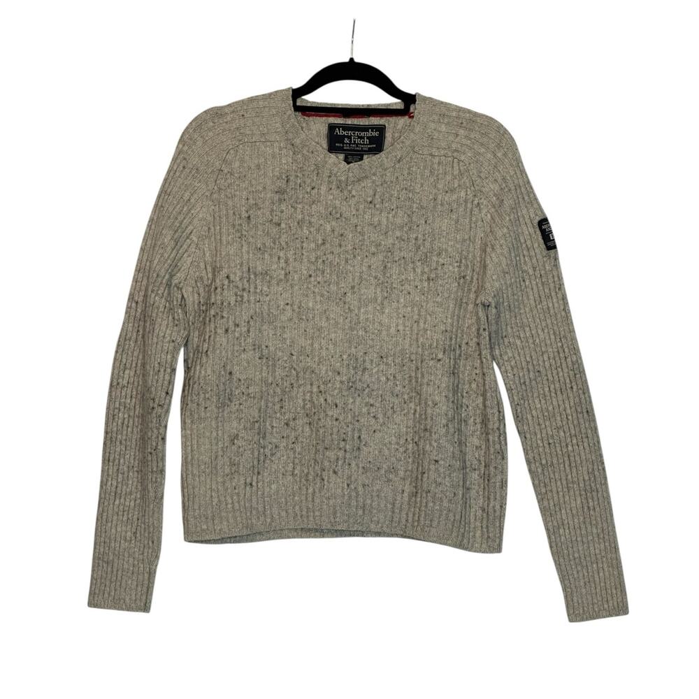Abercrombie & Fitch Long Sleeves V Neck Muscle Sweater size Medium